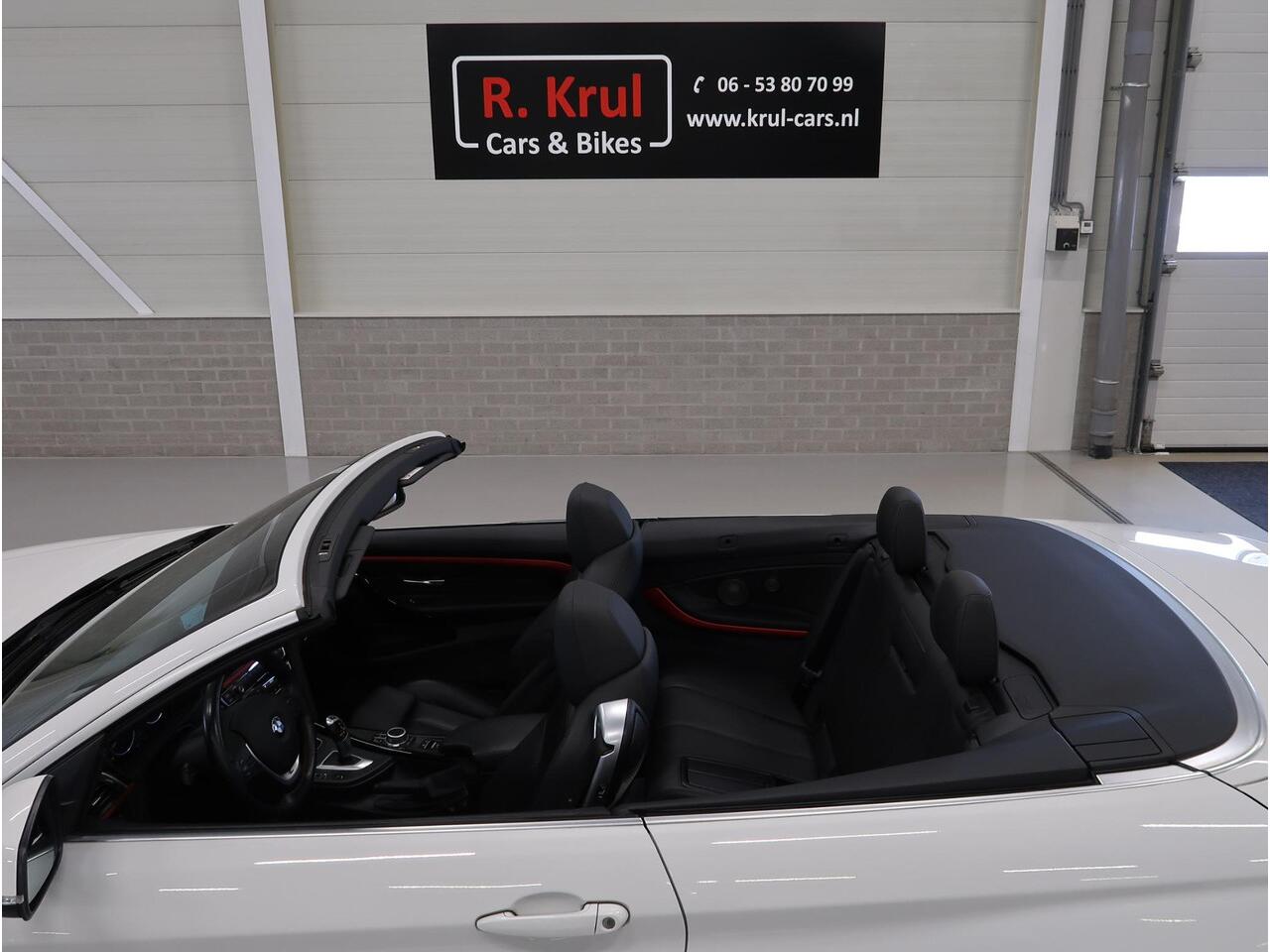 BMW 4-SERIE Cabrio 420i Sportline Leer Nekverwarming Sportstoelen Zeer nette auto Boekjes aanwezig Harman/Kardon PDC Lage kilometerstand Stuurwiel verwarmd Airco-ecc Cruise control LED Bluetooth Sportline