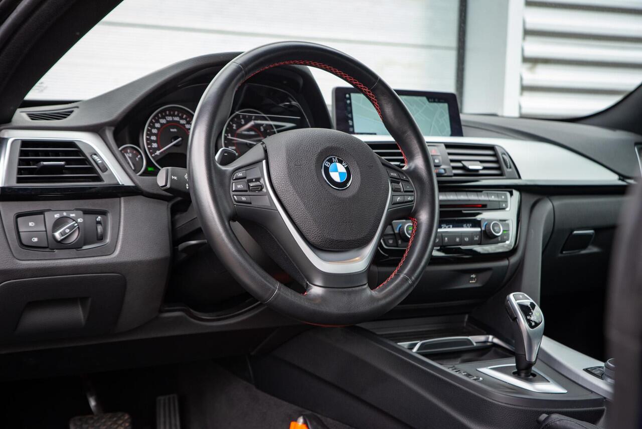 BMW 4-SERIE Coupé 420i Executive Edition Xenon Navigatie Keyless