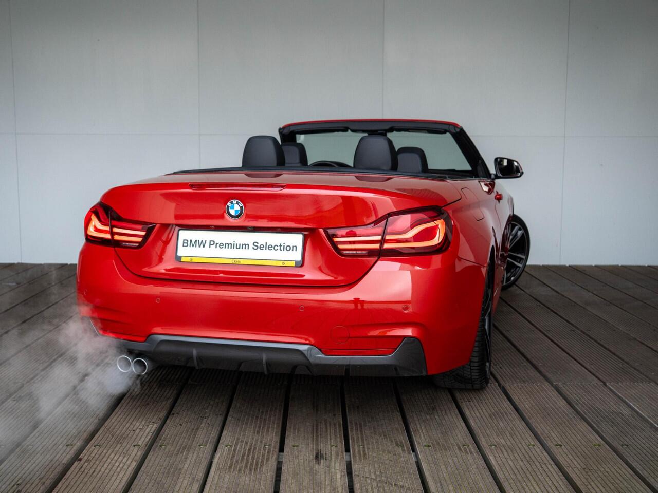 BMW 4-SERIE Cabrio 420i | High Executive | M Sport Plus Pakket | Harman Kardon | Achteruitrijcamera | Stoelverwarming | Air Collar | Head-Up Display | 19''