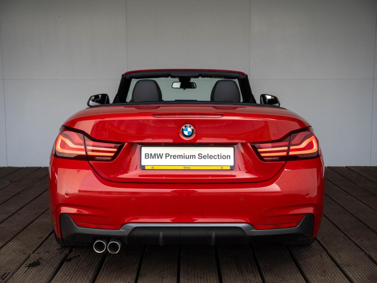 BMW 4-SERIE Cabrio 420i | High Executive | M Sport Plus Pakket | Harman Kardon | Achteruitrijcamera | Stoelverwarming | Air Collar | Head-Up Display | 19''