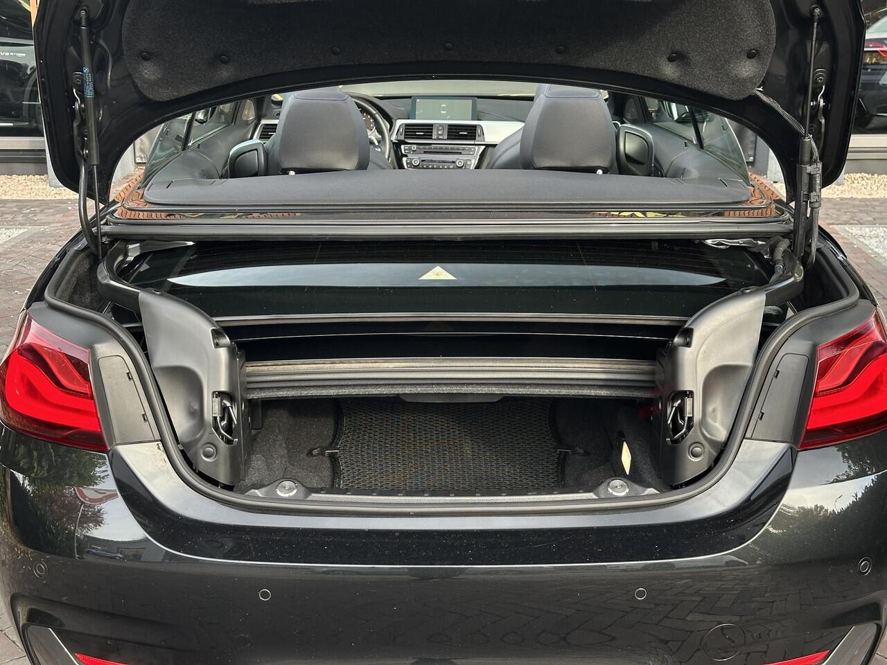 BMW 4-SERIE Cabrio 430i High Executive M Pakket Leer Automaat