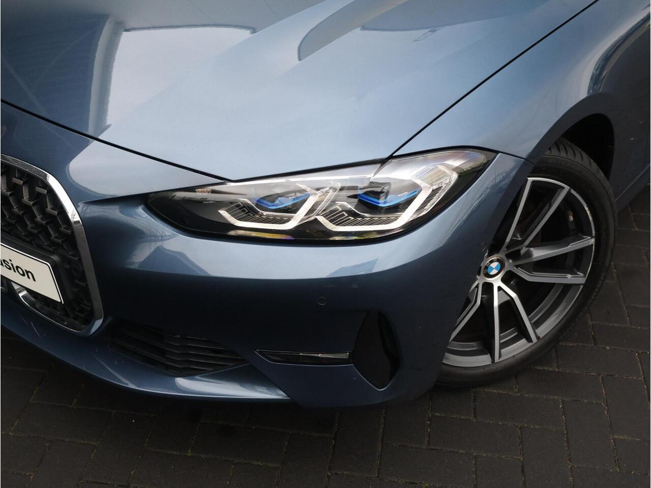 BMW 4-SERIE Coupé 420i High Executive Comfort Acces/ Harman-Kardon/ Stoelverwarming/ Achteruitrijcamera/ BMW Laserlight