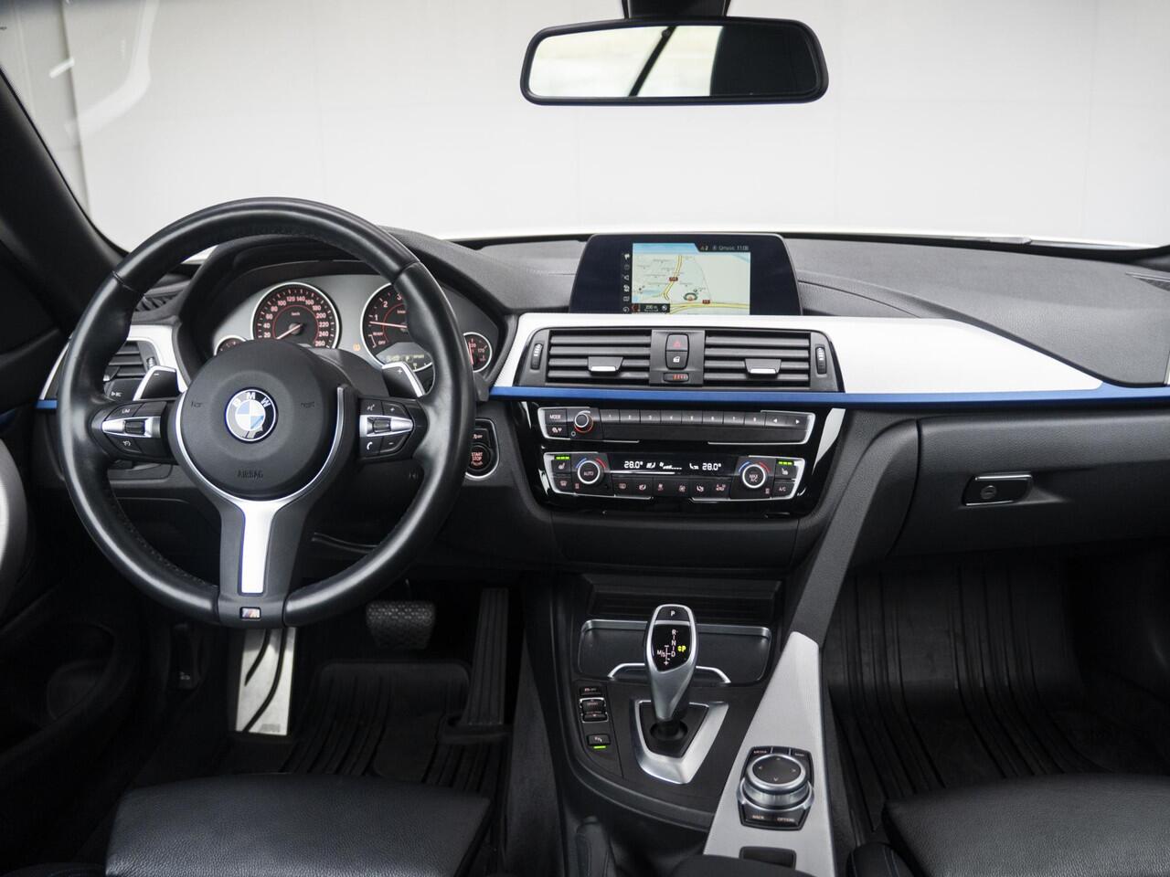 BMW 4-SERIE Cabrio 420i | M Sportpakket | Stoelverwarming | PDC | Cruise Control | LED | 18''