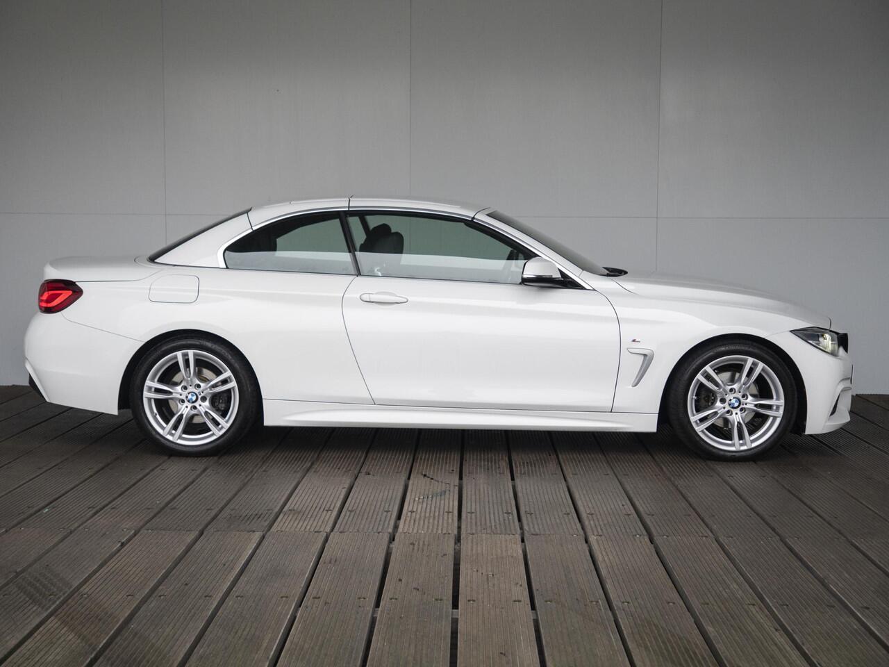 BMW 4-SERIE Cabrio 420i | M Sportpakket | Stoelverwarming | PDC | Cruise Control | LED | 18''