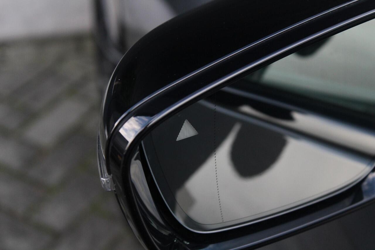 BMW 4-SERIE Cabrio 420i M-sport | Adaptieve Cruise Control | Nek verwarming | Elektrische Stoelen | Stoel en Stuurverwarming