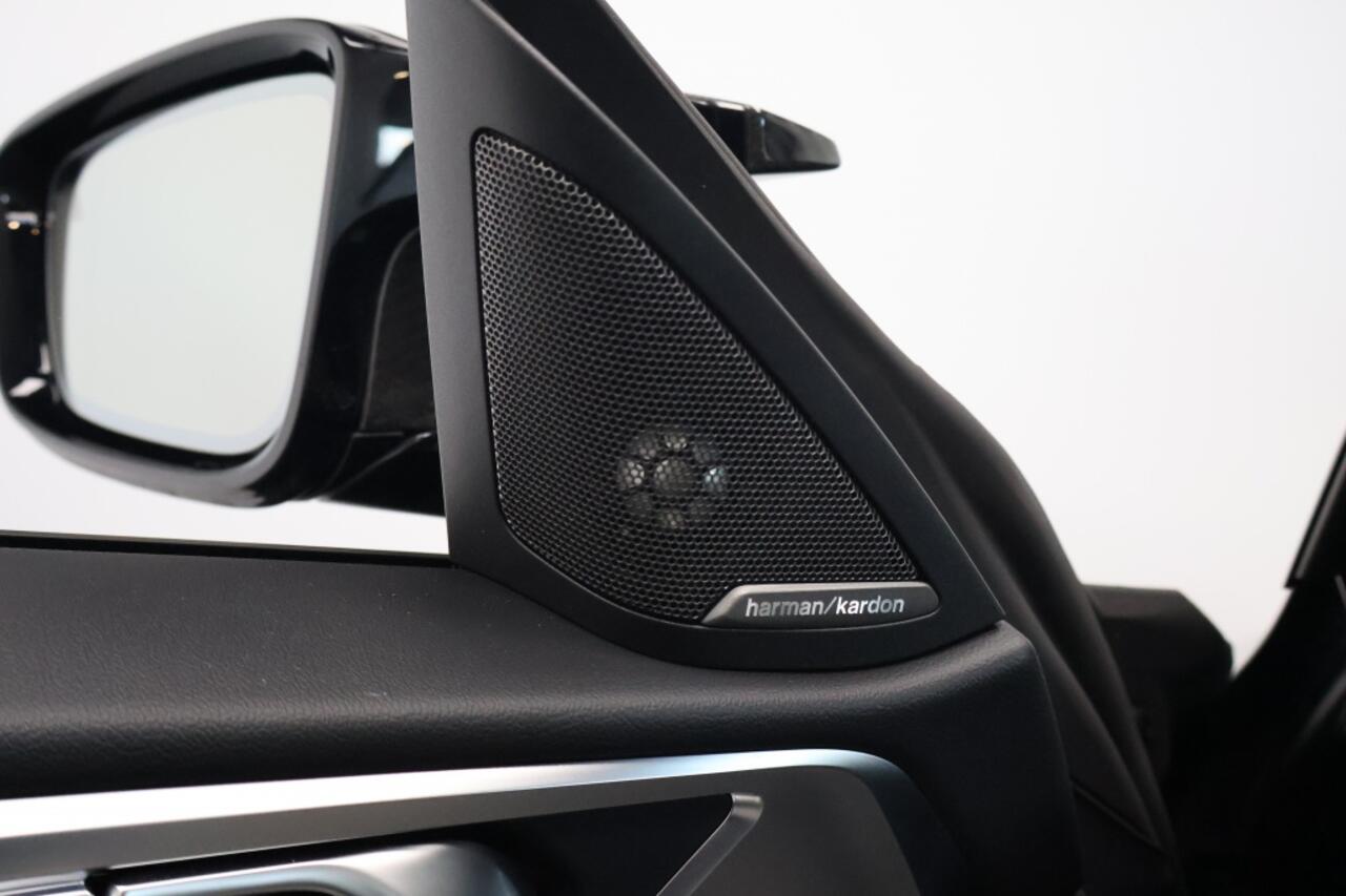 BMW 4-SERIE M440i xDrive 375pk | Carbon | Schuifdak | Leder | H&K