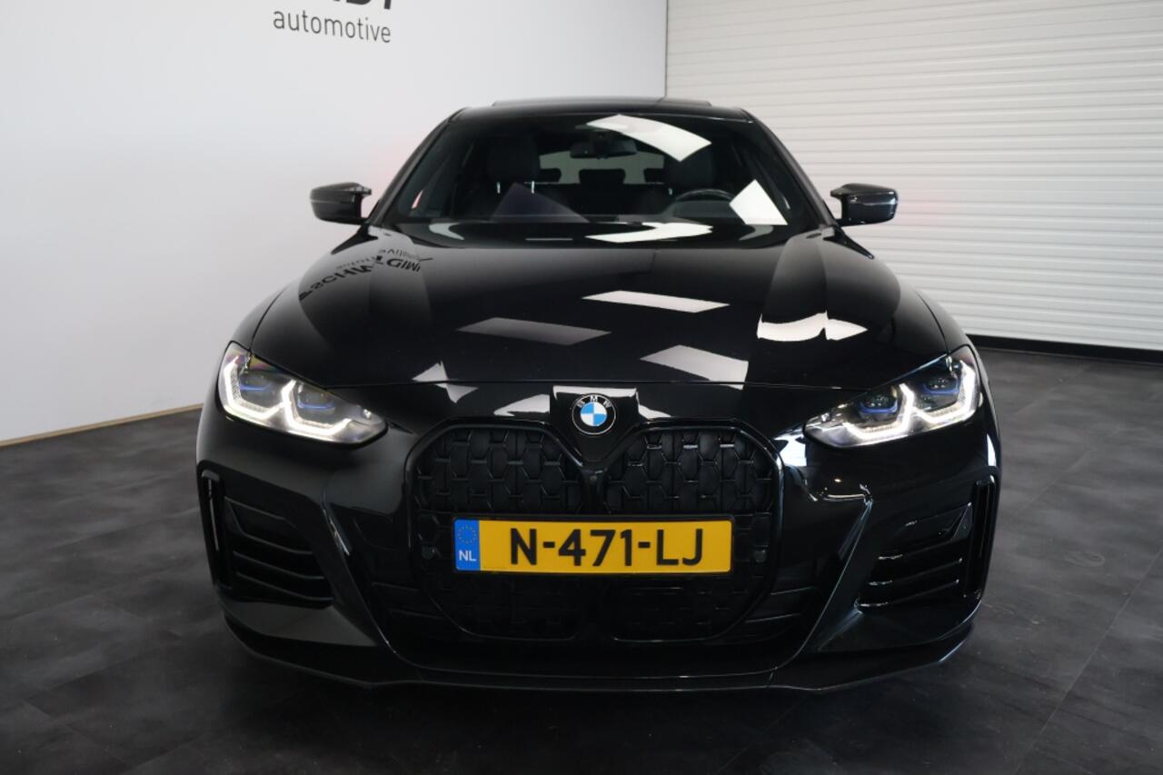 BMW 4-SERIE M440i xDrive 375pk | Carbon | Schuifdak | Leder | H&K