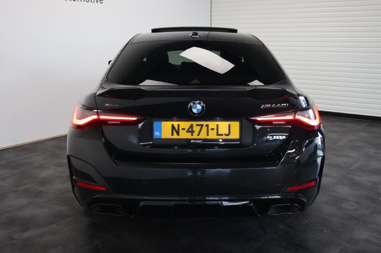 BMW 4-SERIE M440i xDrive 375pk | Carbon | Schuifdak | Leder | H&K
