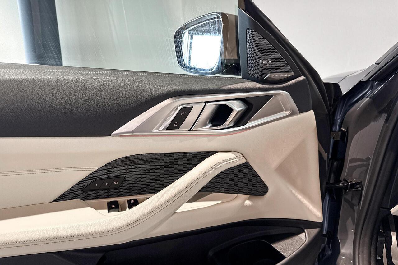 BMW 4-SERIE Cabrio M440i xDrive High Executive | M Performance velgen | Harman Kardon | Stoelverwarming |