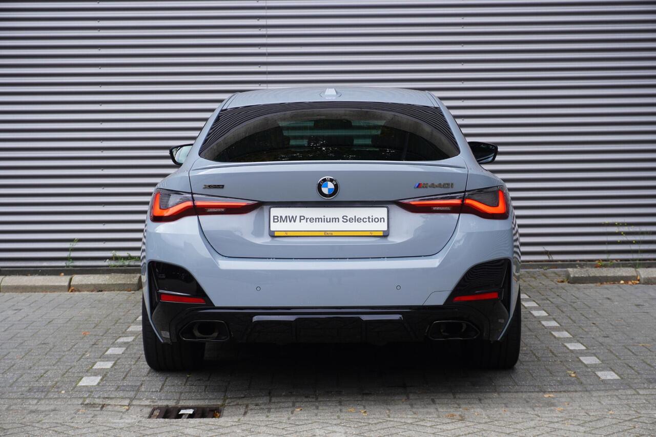 BMW 4-SERIE Gran Coupé M440i Parking Assistant Plus | HiFi System | Variable Sport Steering | Extra getint glas | M Sportremsysteem Blau | M Sportdifferentieel