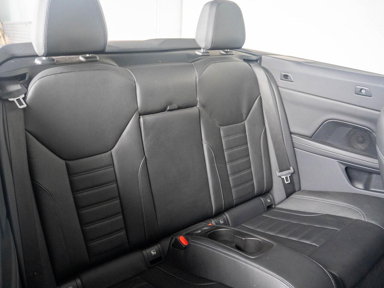 BMW 4-SERIE Cabrio 420i | M Sportpakket | Stuurwielverwarming | Adaptief M Onderstel | Driving Assistant | HiFi | Comfort Access