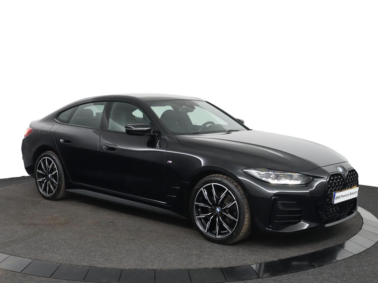 BMW 4-SERIE Gran Coupé 420i Business Edition Plus | M Sportpakket | Achteruitrijcamera | keyless entry | Voorstoelen verwarmd |