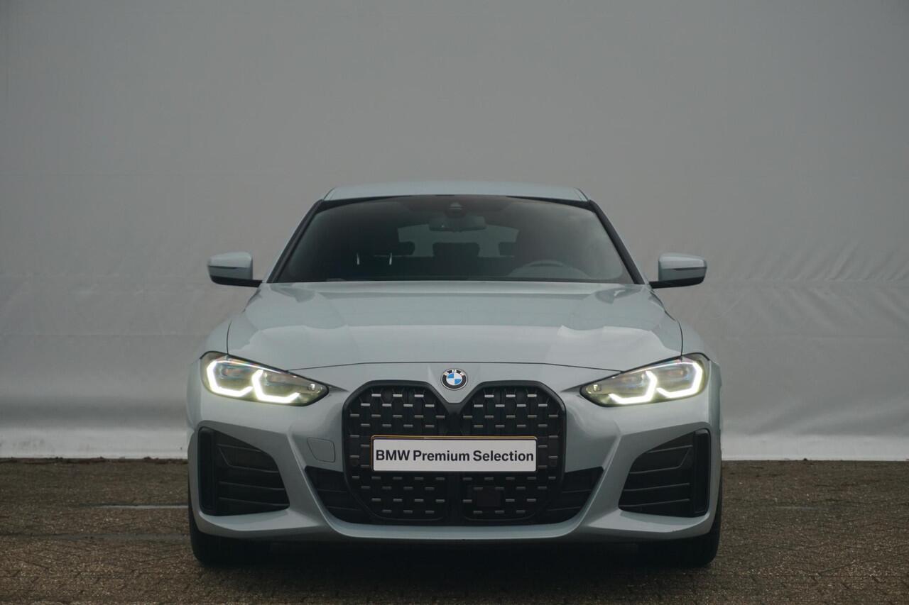 BMW 4-SERIE Gran Coupé 420i High Executive M Sportpakket Plus 19'' / Laserlight / Active Cruise Control / Trekhaak