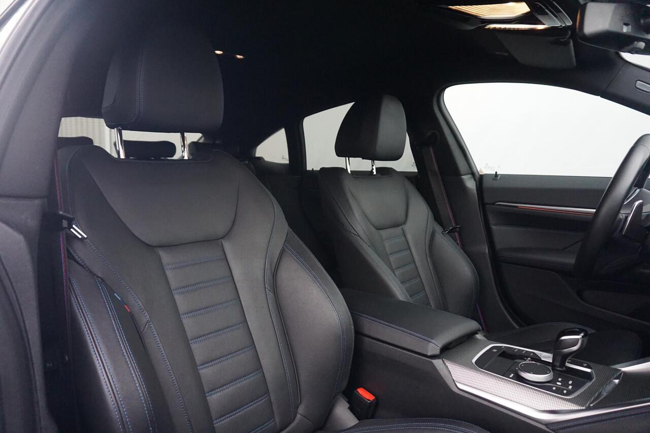 BMW 4-SERIE Gran Coupé 420i High Executive M Sportpakket Plus 19'' / Laserlight / Active Cruise Control / Trekhaak