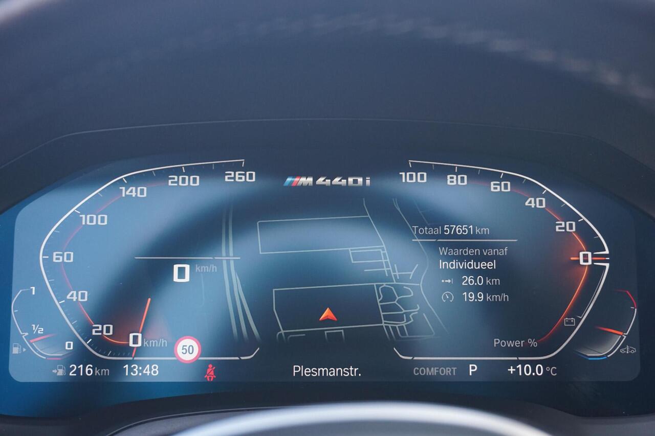 BMW 4-SERIE Cabrio M440i 19'' / Harman Kardon / Air Collar / Elektrisch verwarmde stoelen / Shadow Line