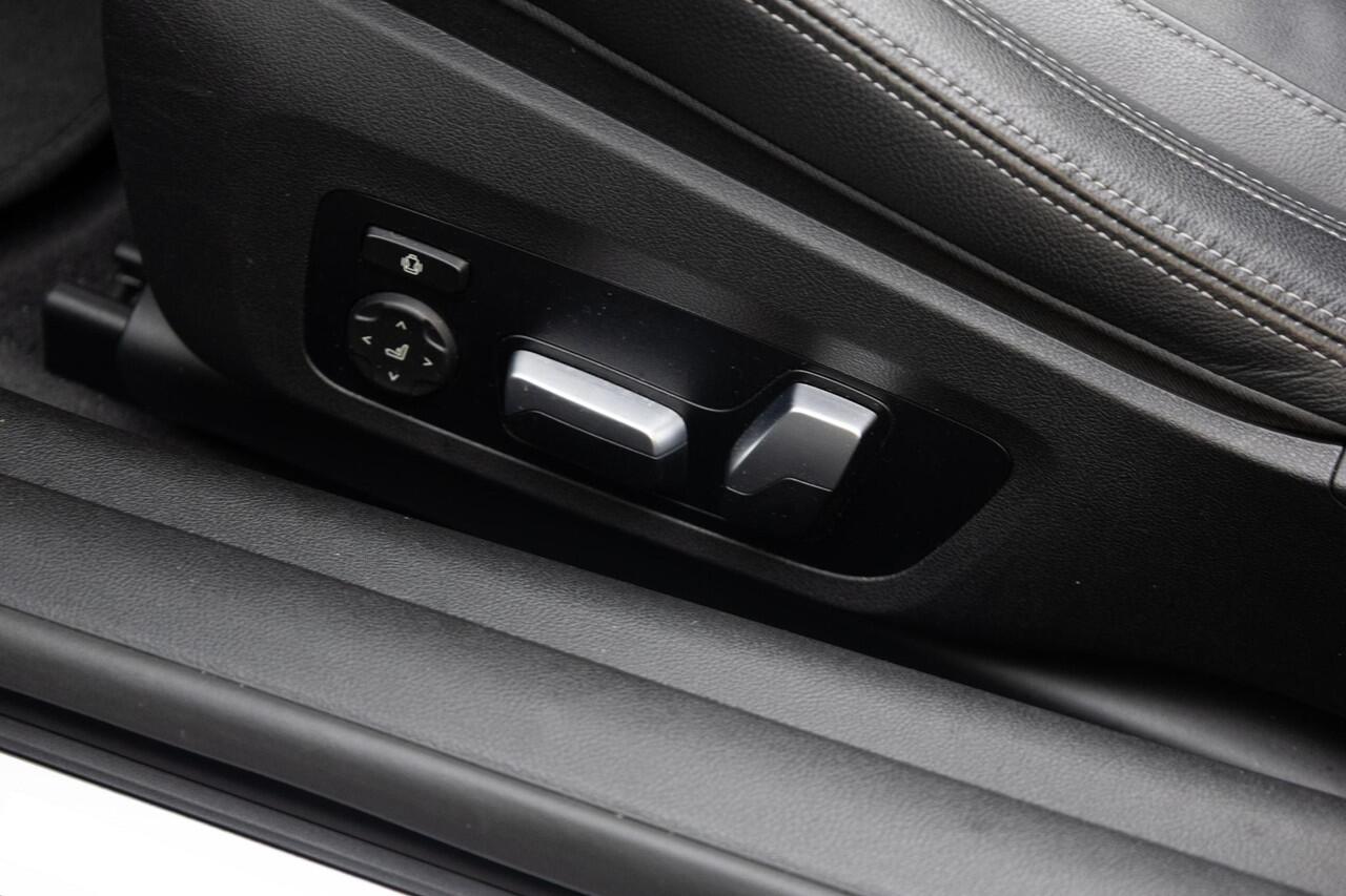 BMW 4-SERIE Cabrio M440i xDrive High Executive