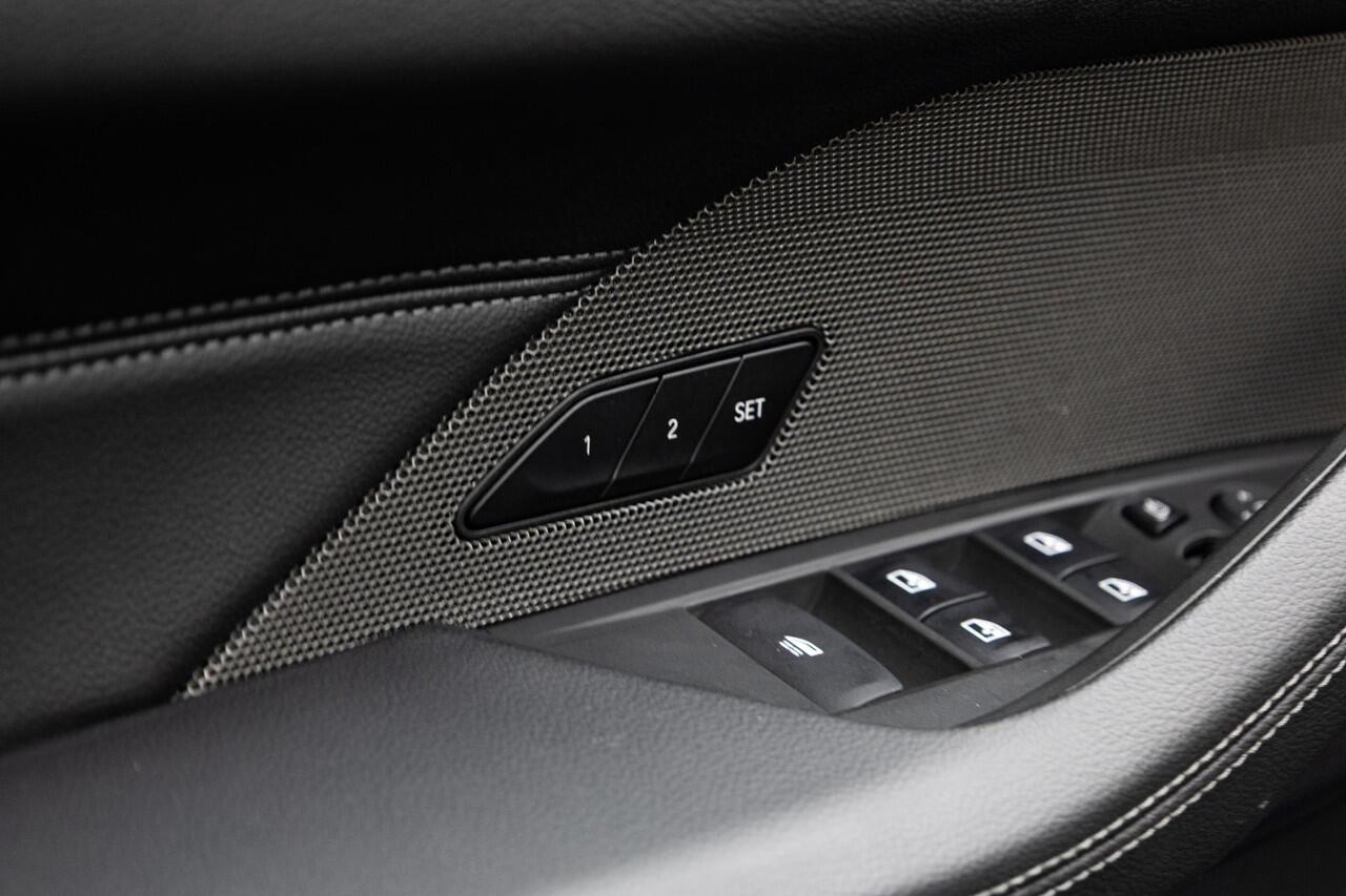 BMW 4-SERIE Cabrio M440i xDrive High Executive