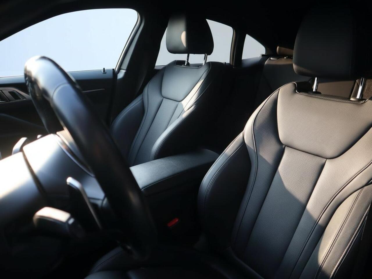 BMW 4-SERIE Gran Coupé 420i High Executive M-sport | Clima | Adapt. Cruise | Apple carplay/Navi | Leder | Stoelverwarming | PDC + Camera |