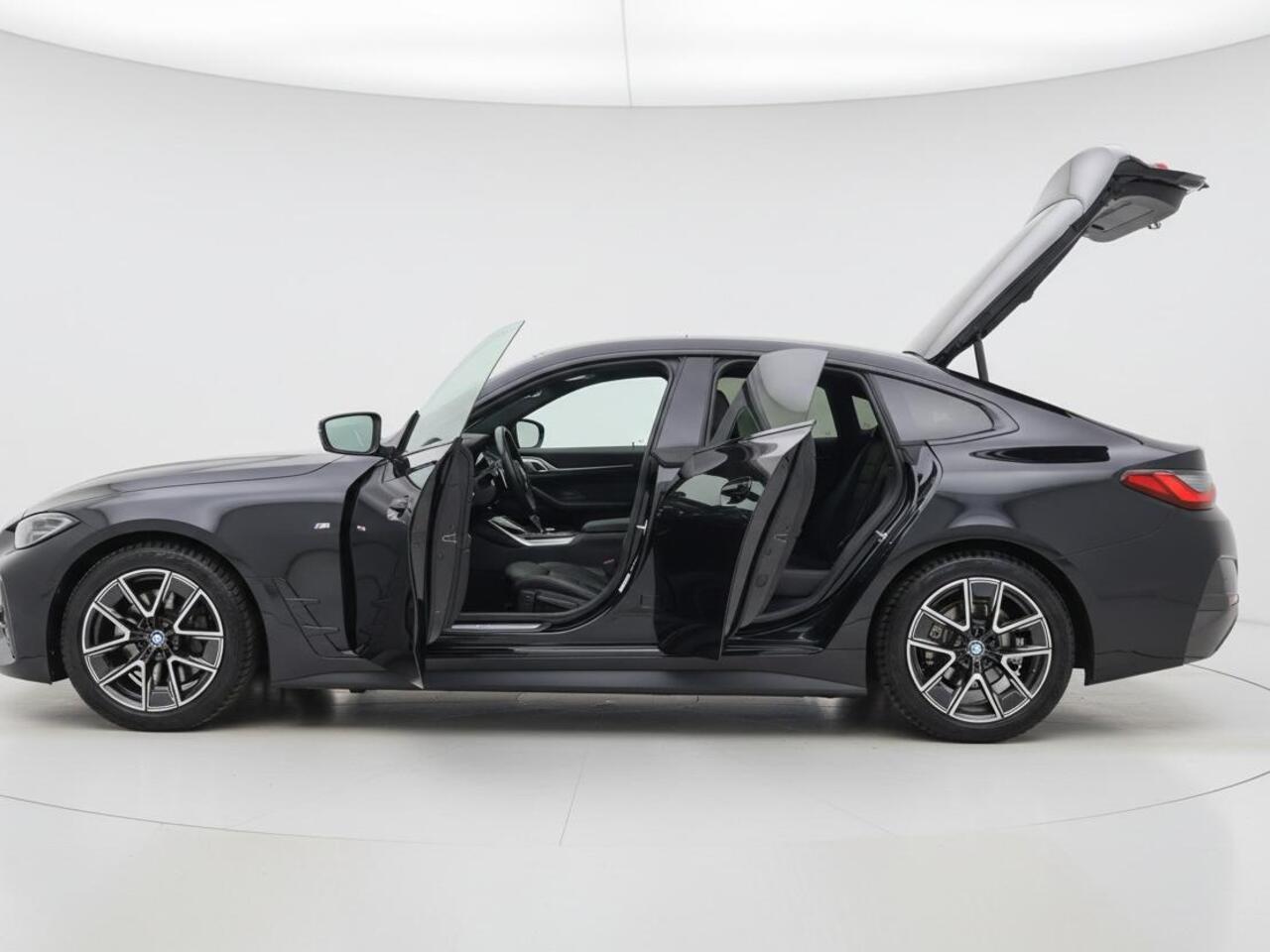BMW 4-SERIE Gran Coupé 420i High Executive M-sport | Clima | Adapt. Cruise | Apple carplay/Navi | Leder | Stoelverwarming | PDC + Camera |
