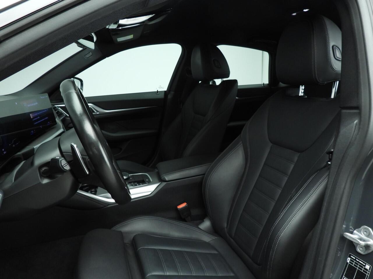 BMW 4-SERIE Gran Coupe 420i | M-Sportpakket | LED | Leder | HUD | Trekhaak | Active cruise | DAB | Hifi speakers | Alu 18 inch