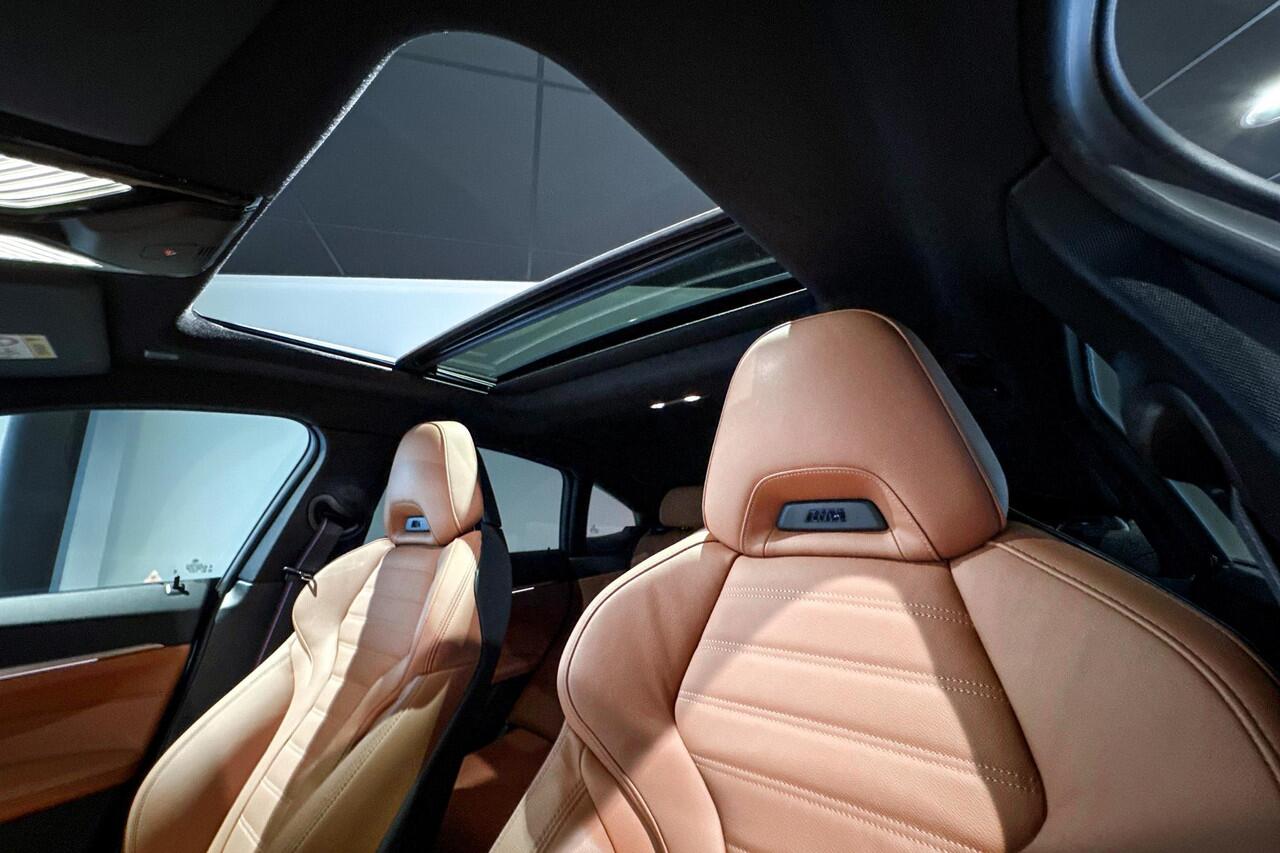 BMW 4-SERIE Gran Coupé M440i High Executive | M Sport Pro | Glazen schuif-/kanteldak | Harman Kardon | Stoelverwarming |