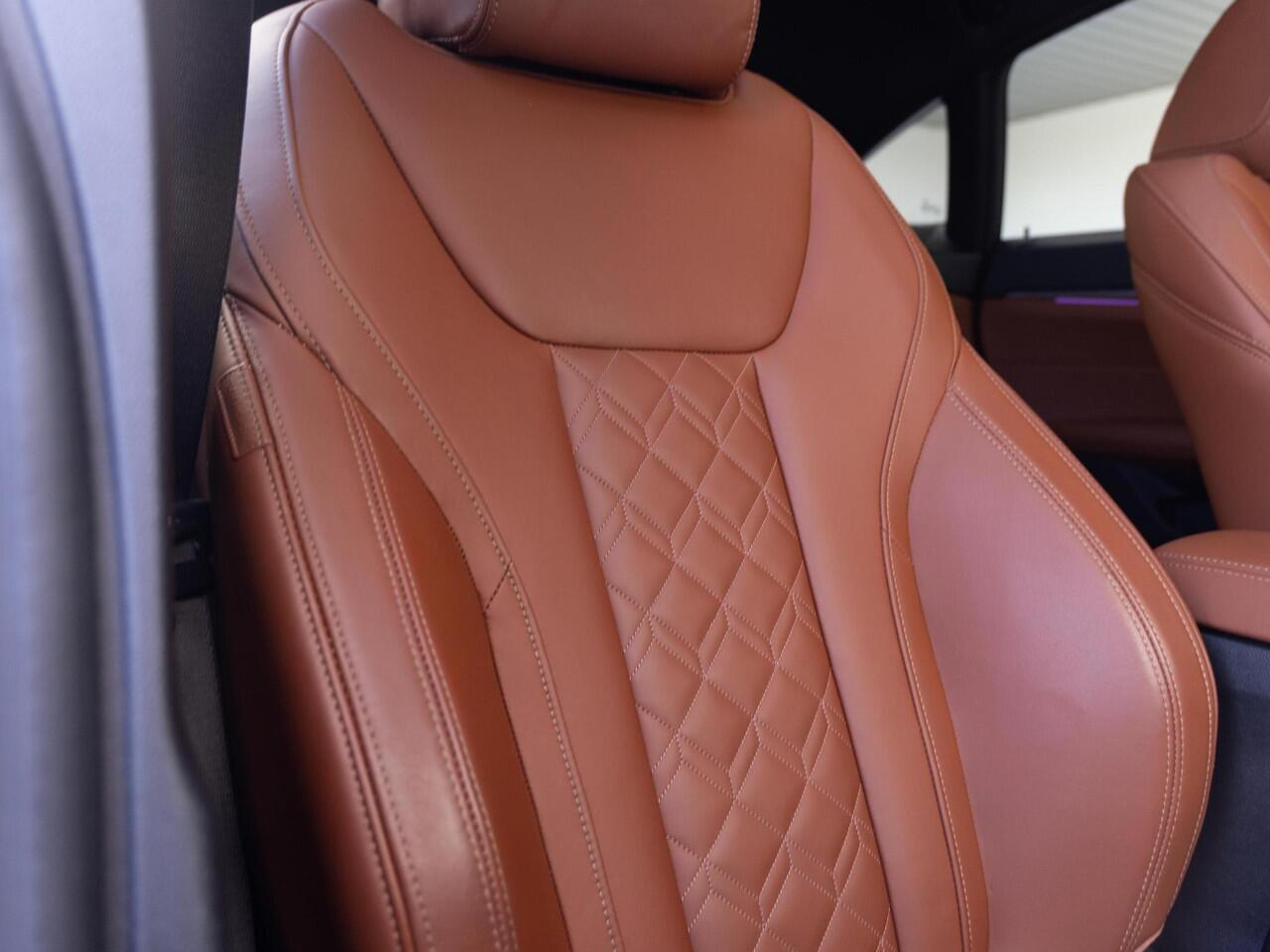 BMW 4-SERIE Gran Coupé | M440i | High Executive | M Sportpakket | Glazen schuif-/kanteldak | 20 inch | Driving Assistent Professional | Trekhaak | Harman Kardon | Head Up Display