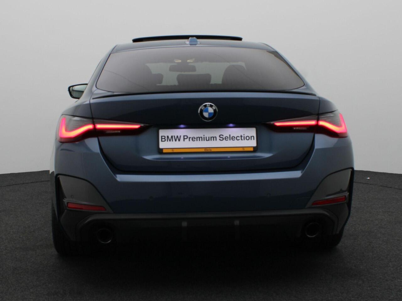 BMW 4-SERIE Gran Coupé 420i High Executive | M Sportpakket Pro | Achteruitrijcamera | Schuifdak | Extra Getint Glas Achter | Parking Assistant | DAB | HiFi | 19''