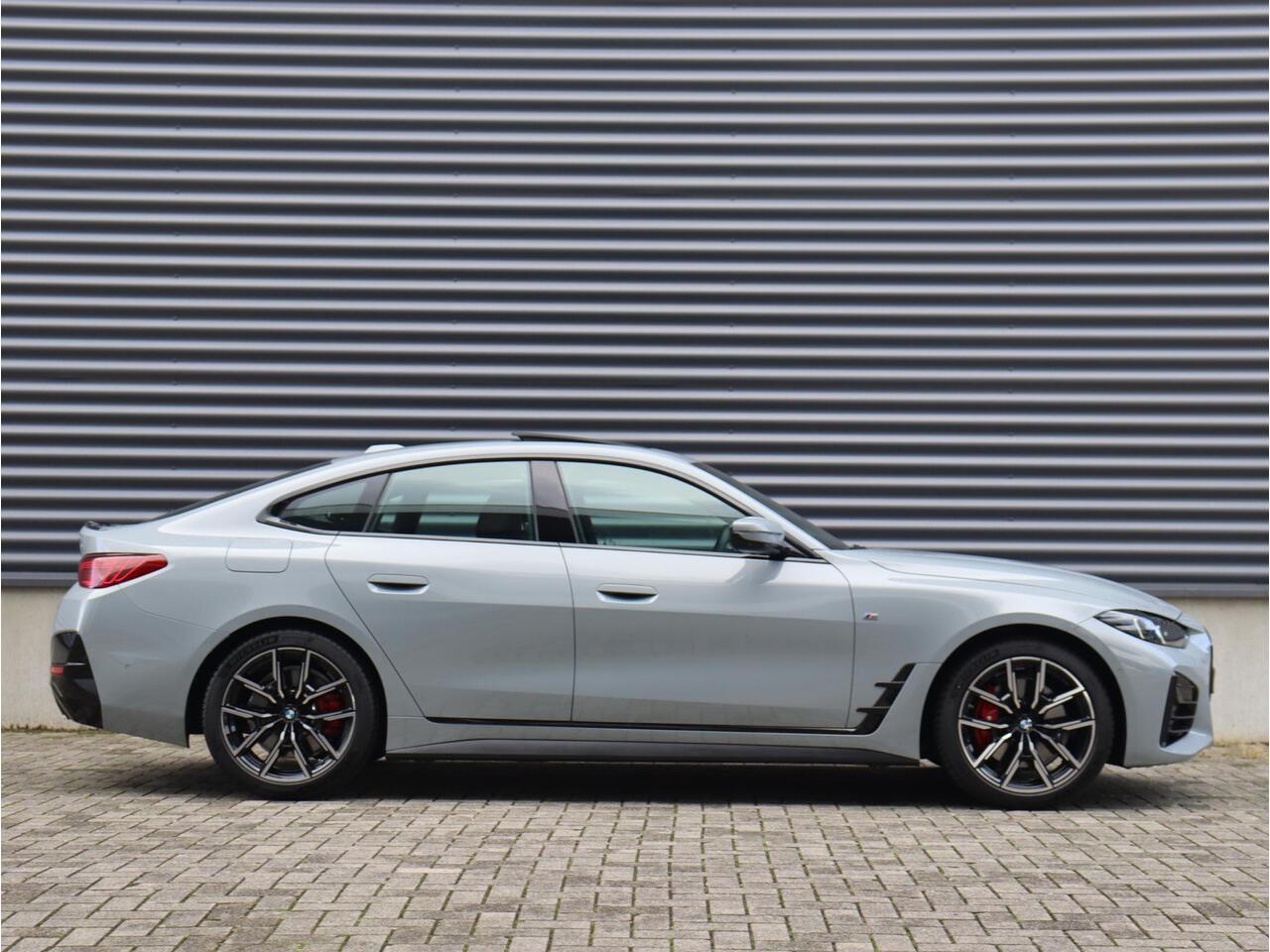 BMW 4-SERIE Gran Coupé 420i | High Executive | M Sportpakket Pro | Panodak | Harman Kardon | Head-Up | Driving Assistant Prof. | Parking Assistant Plus | Comfort Access | 19'' LMV