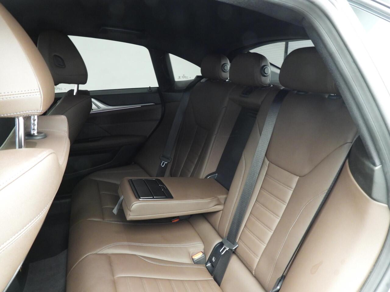 BMW 4-SERIE Gran Coupe 430i xDrive | M-Sportpakket | LED | Leder | HUD | Active cruise | DAB | Harman-kardon sound | Alu 18 inch