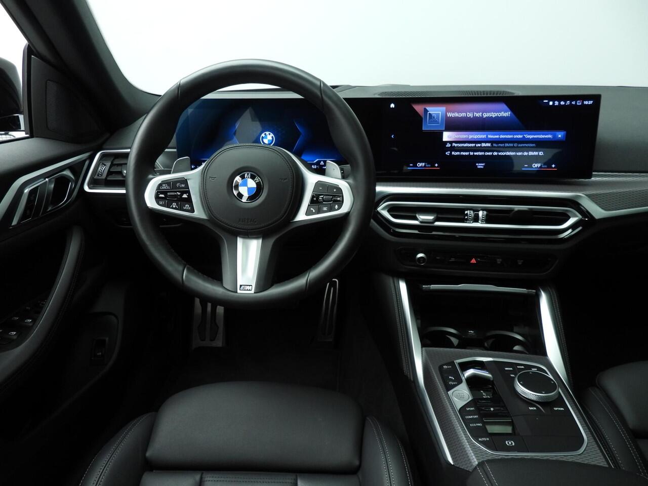 BMW 4-SERIE Gran Coupe 420i | M-Sportpakket | LED | Leder | HUD | Active cruise | Stoelverwarming | Keyles go | DAB | Hifi speakers | Alu 18 inch