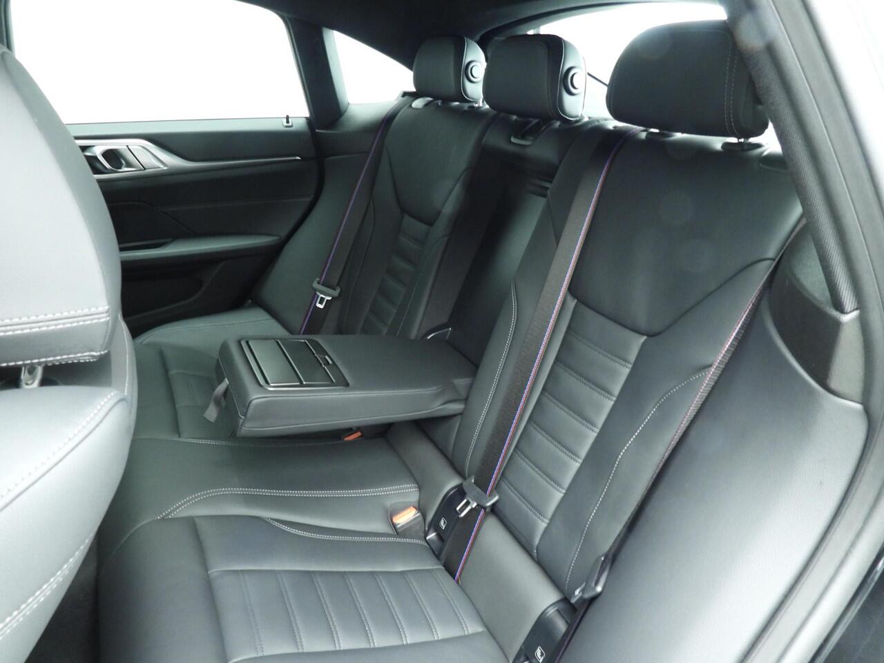 BMW 4-SERIE Gran Coupe 420i | M-Sportpakket | LED | Leder | HUD | Active cruise | Stoelverwarming | Keyles go | DAB | Hifi speakers | Alu 18 inch