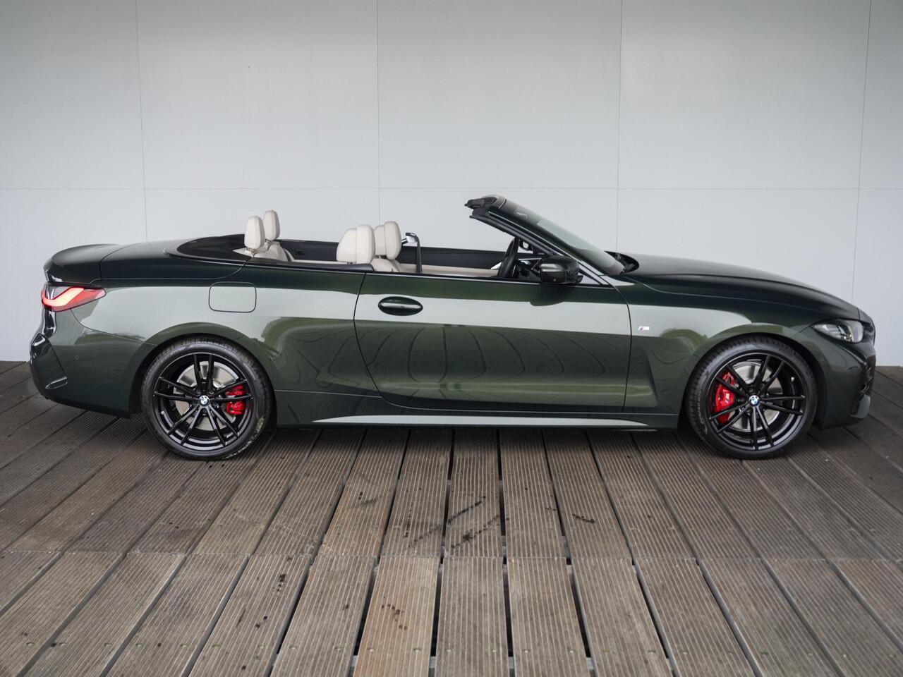 BMW 4-SERIE Cabrio 430i | High Executive | M Sportpakket Pro | Harman Kardon | Stuurwielrand verwarmd | Comfort Access | Stoelverwarming | Air Collar