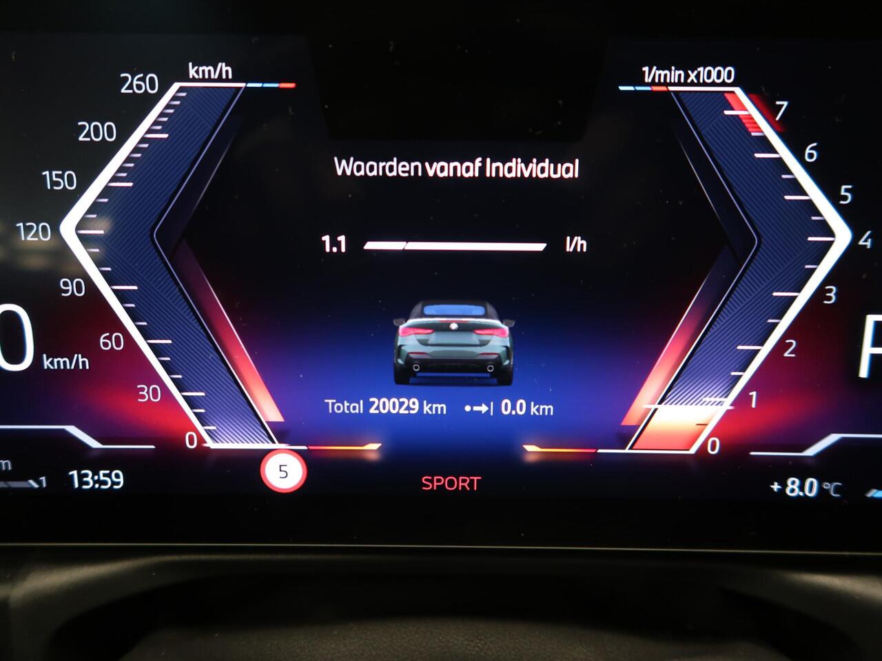 BMW 4-SERIE Cabrio 420i High Executive M-Sport Sportstoelen Camera Stoelverwarming Curved dashboard Navigatie Airco-ecc 19 inch Sportvelgen App connect Cape York Green metallic Zwart sportleer