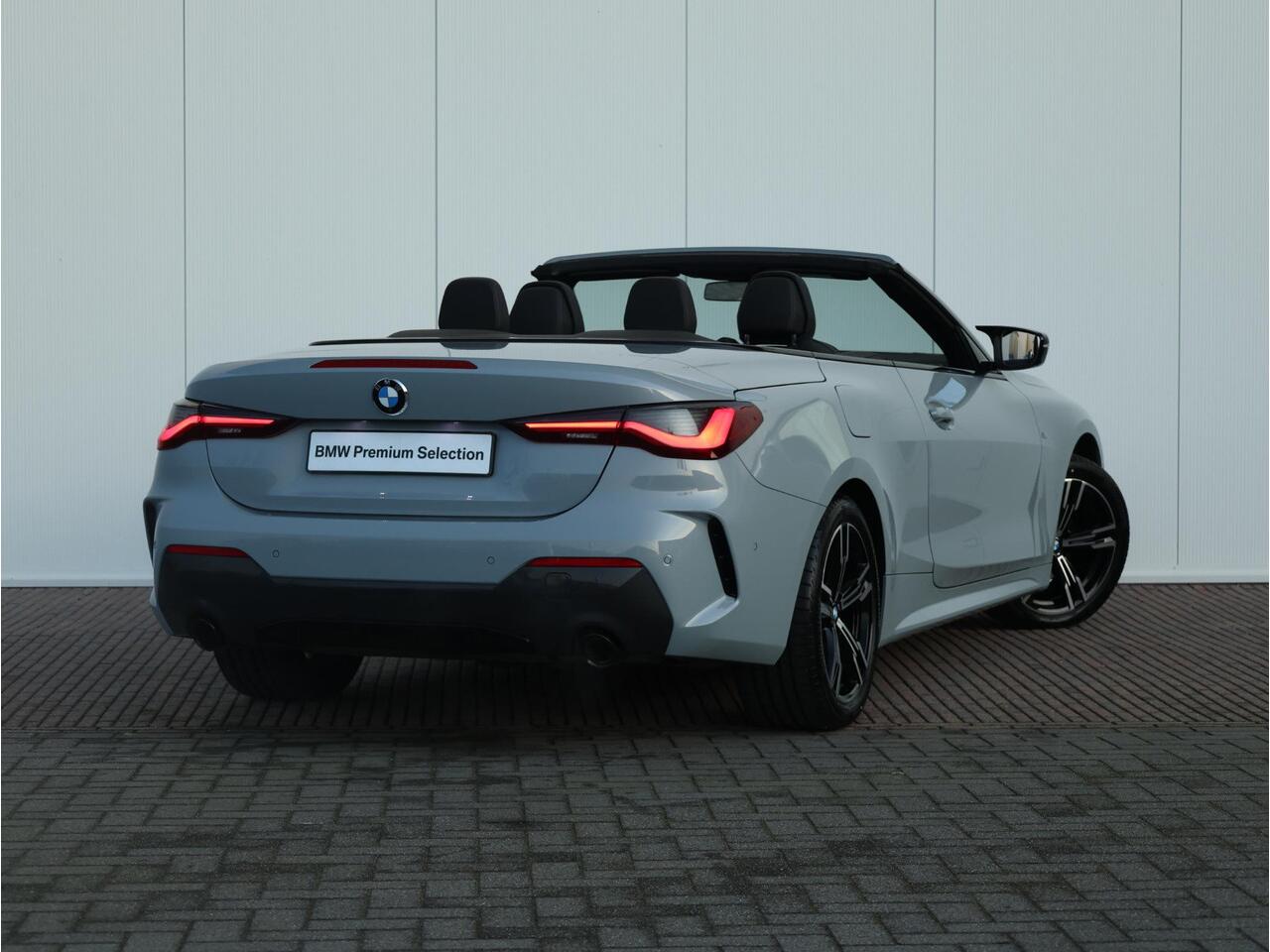 BMW 4-SERIE Cabrio 420i High Executive M Sportpakket/ Verwarmd Stuurwiel/ Comfort Access/ Achteruitrijcamera/ Stoelverwarming/ Active Cruise Control/ HiFi