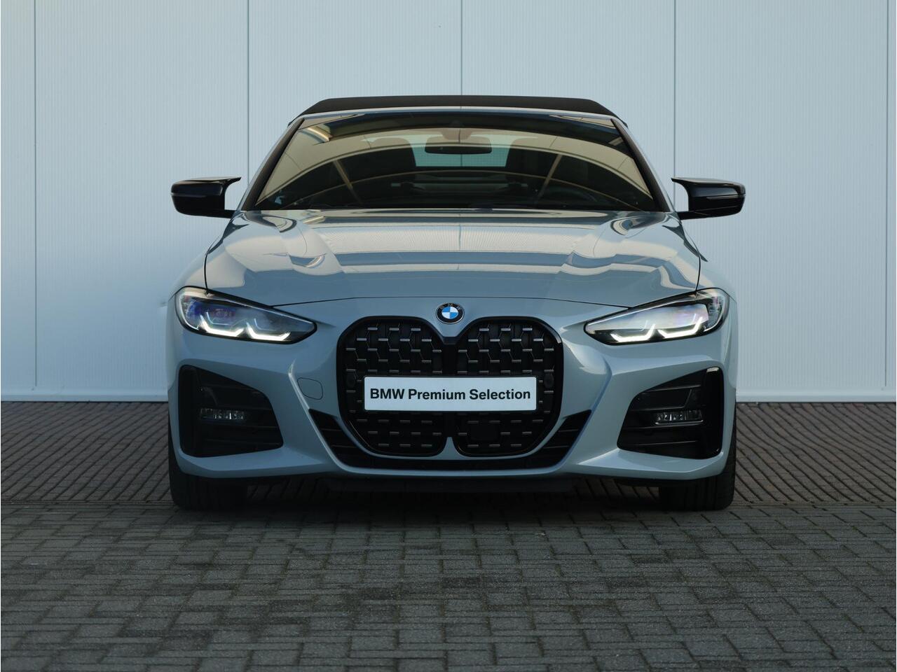 BMW 4-SERIE Cabrio 420i High Executive M Sportpakket/ Verwarmd Stuurwiel/ Comfort Access/ Achteruitrijcamera/ Stoelverwarming/ Active Cruise Control/ HiFi