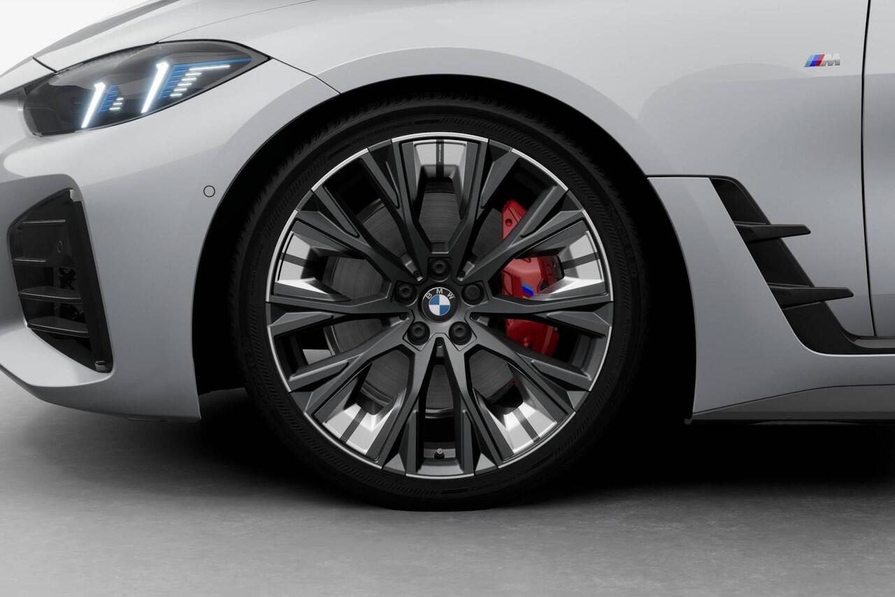 BMW 4-SERIE Gran Coupé M440i xDrive | M Sportpakket Pro | Stuurwielrand verwarmd