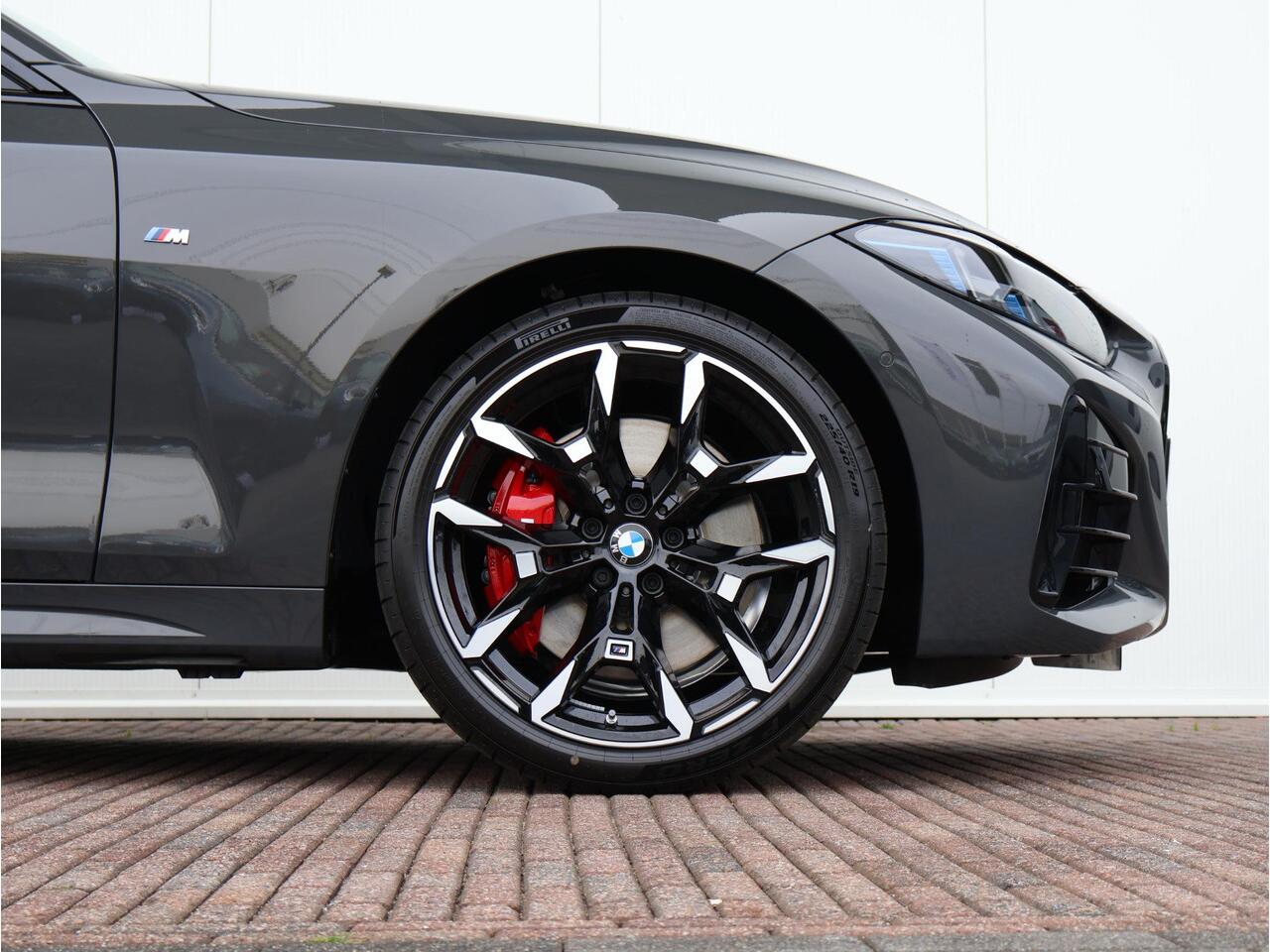 BMW 4-SERIE 420i Cabrio | M Sportpakket Pro | Innovation Pack | Comfort Pack