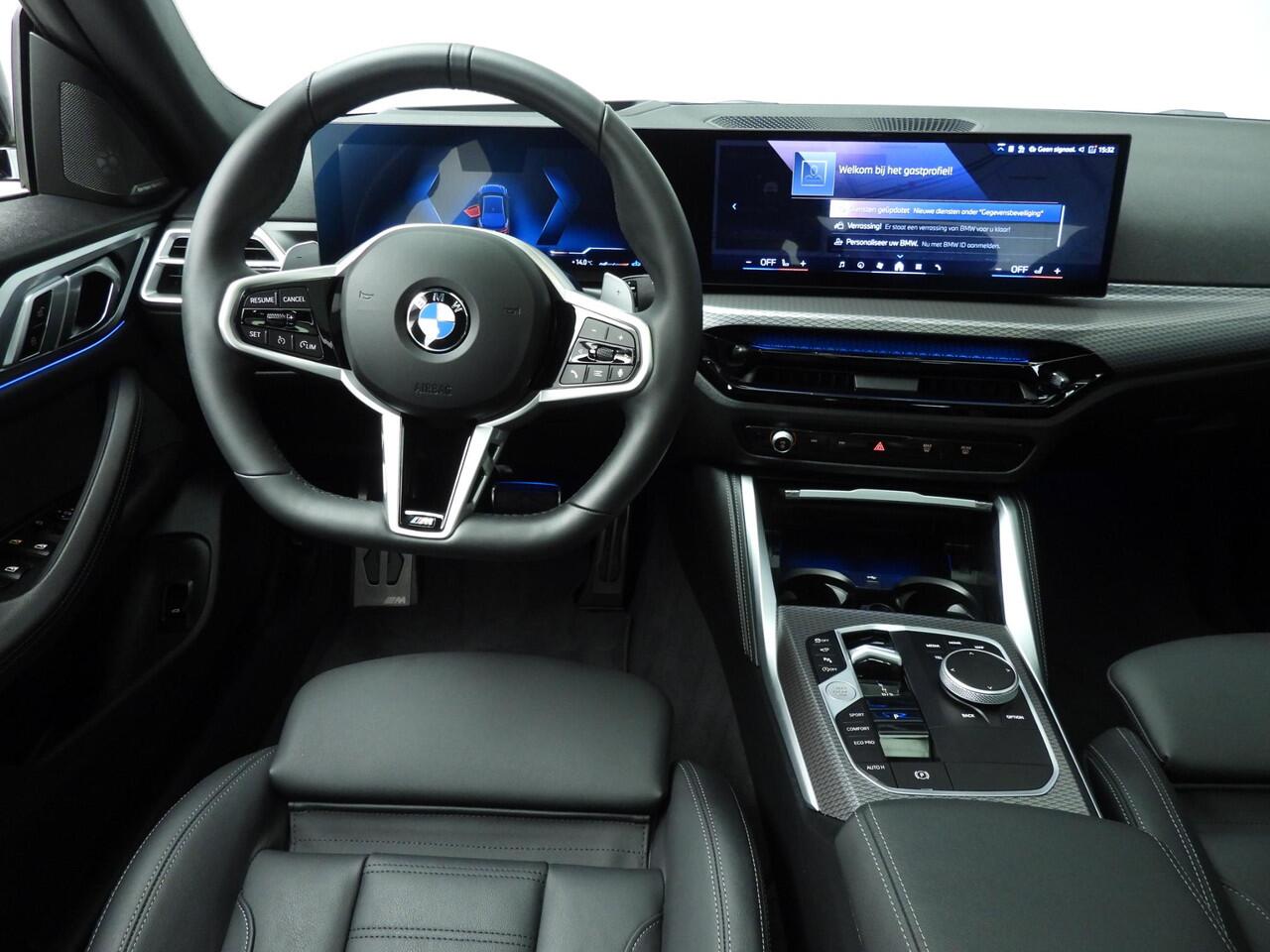 BMW 4-SERIE Gran Coupe 420i | M-Sportpakket | LED | Leder | HUD | Schuifdak | Sportstoelen | DAB | Harman-kardon sound | Alu 19 inch