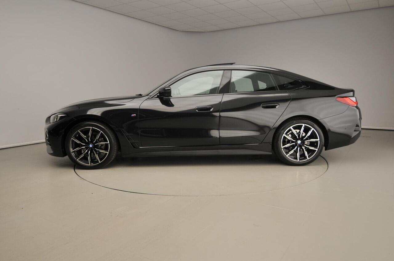 BMW 4-SERIE Gran Coupe 420i | M-Sportpakket | LED | Leder | HUD | Schuifdak | Sportstoelen | DAB | Harman-kardon sound | Alu 19 inch