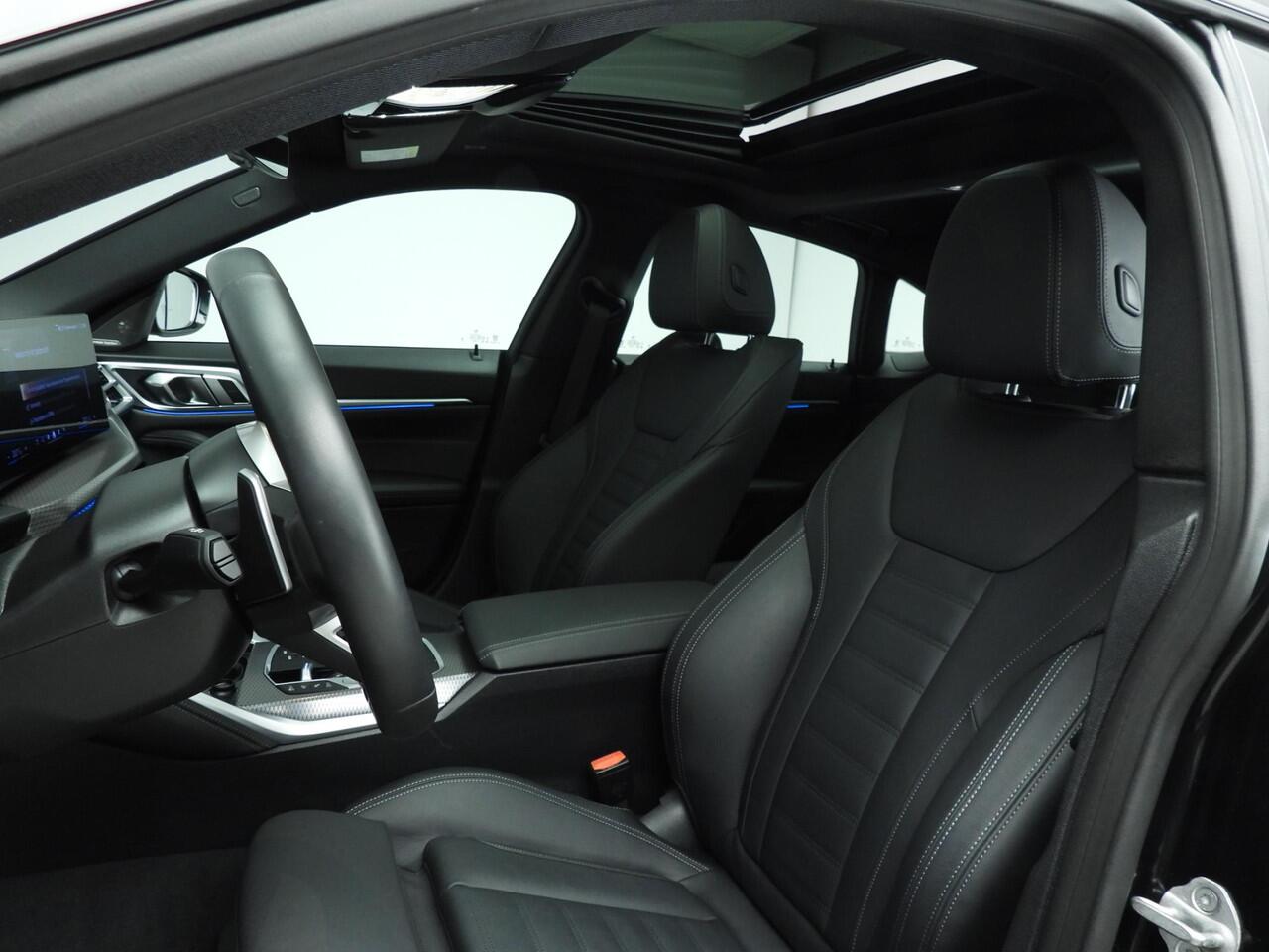 BMW 4-SERIE Gran Coupe 420i | M-Sportpakket | LED | Leder | HUD | Schuifdak | Sportstoelen | DAB | Harman-kardon sound | Alu 19 inch