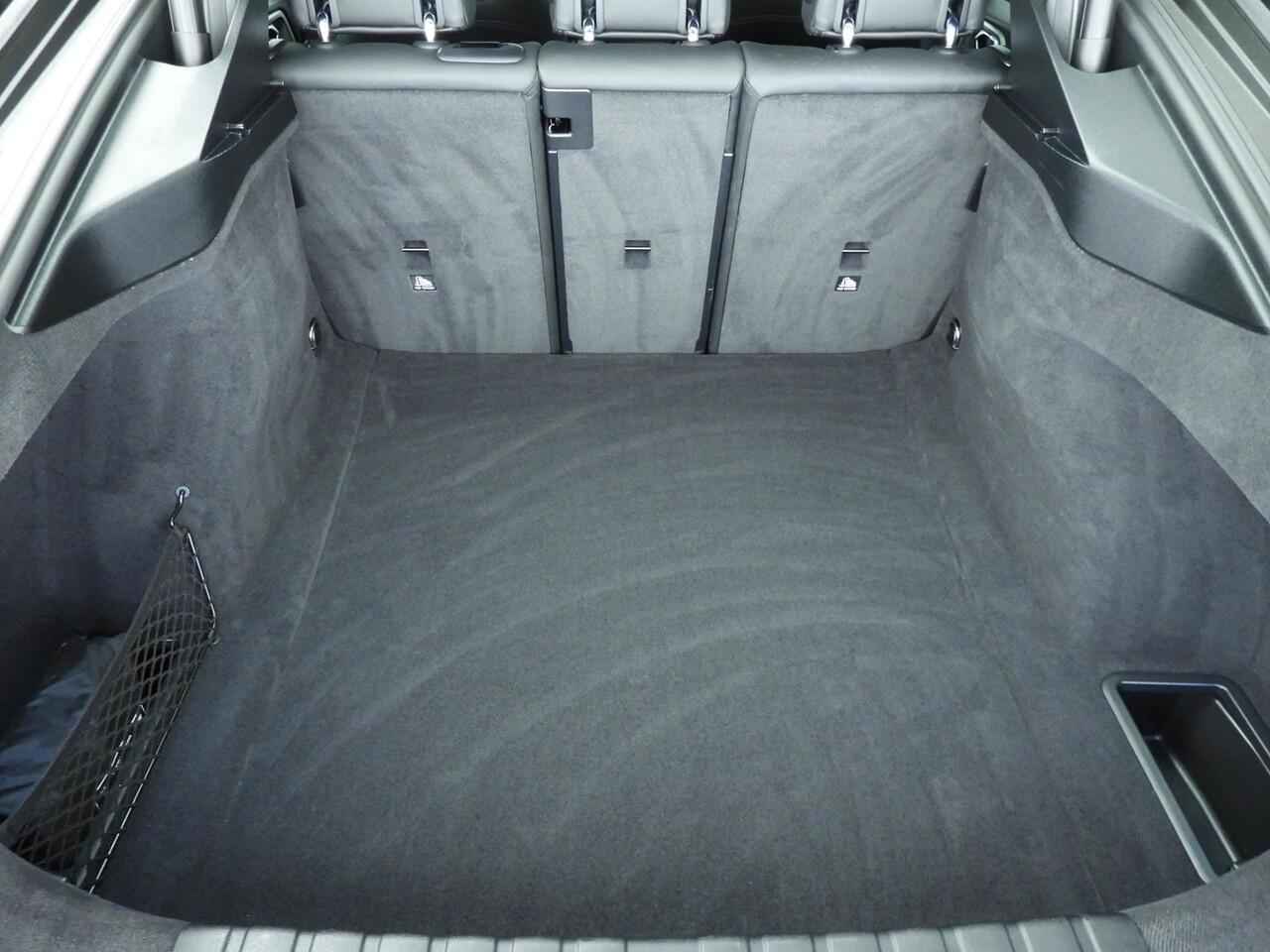 BMW 4-SERIE Gran Coupe 420i | M-Sportpakket | LED | Leder | HUD | Schuifdak | Sportstoelen | DAB | Harman-kardon sound | Alu 19 inch