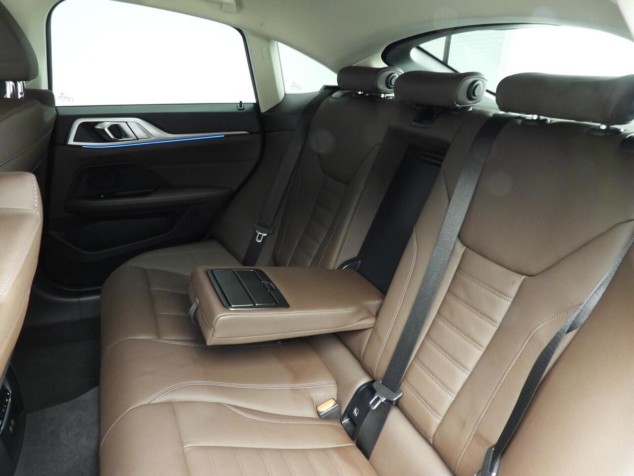 BMW 4-SERIE Gran Coupé 420i | LED | Leder | Navigatie | Sportstoelen | Stoelverwarming | Keyles go | DAB | Alu 20 inch