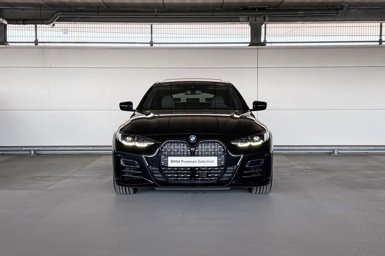 BMW 4-SERIE Gran Coupé 430i | Selections | M Sport Pro | Business Edition Plus | Elektrisch bediend glazen schuif-/kanteldak | getinte ruiten | Active Cruise Control