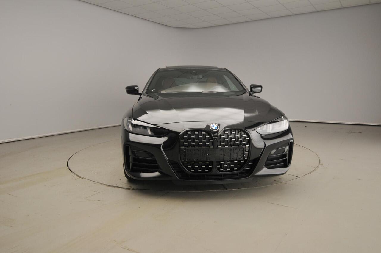 BMW 4-SERIE Coupé 420i | M Sportpakket | M Sportpakket Pro | Innovation Pack | Showroom Selection