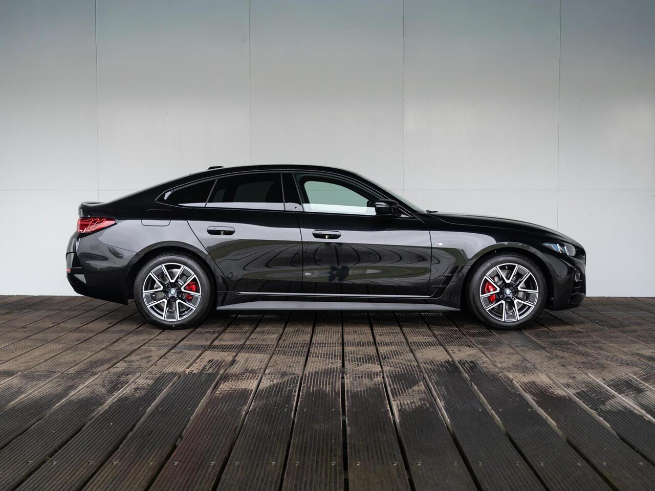 BMW 4-SERIE 420i Gran Coupé | M Sportpakket Pro | Comfort Pack | Showroom Selection