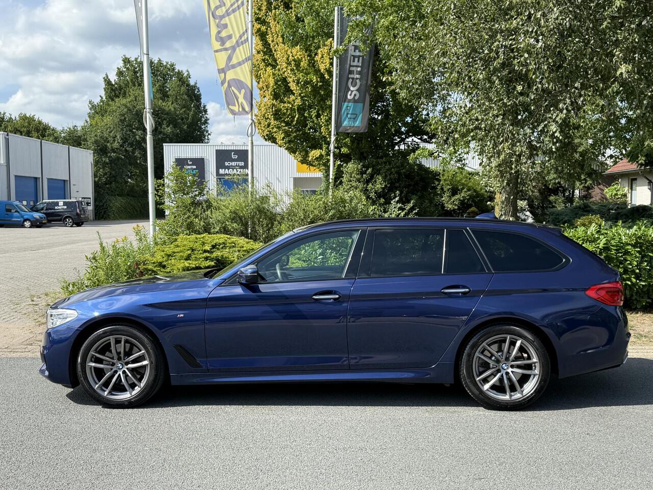 BMW 5-SERIE Touring 520i M-Sport 184PK AutomaatoACCoTrekhaak