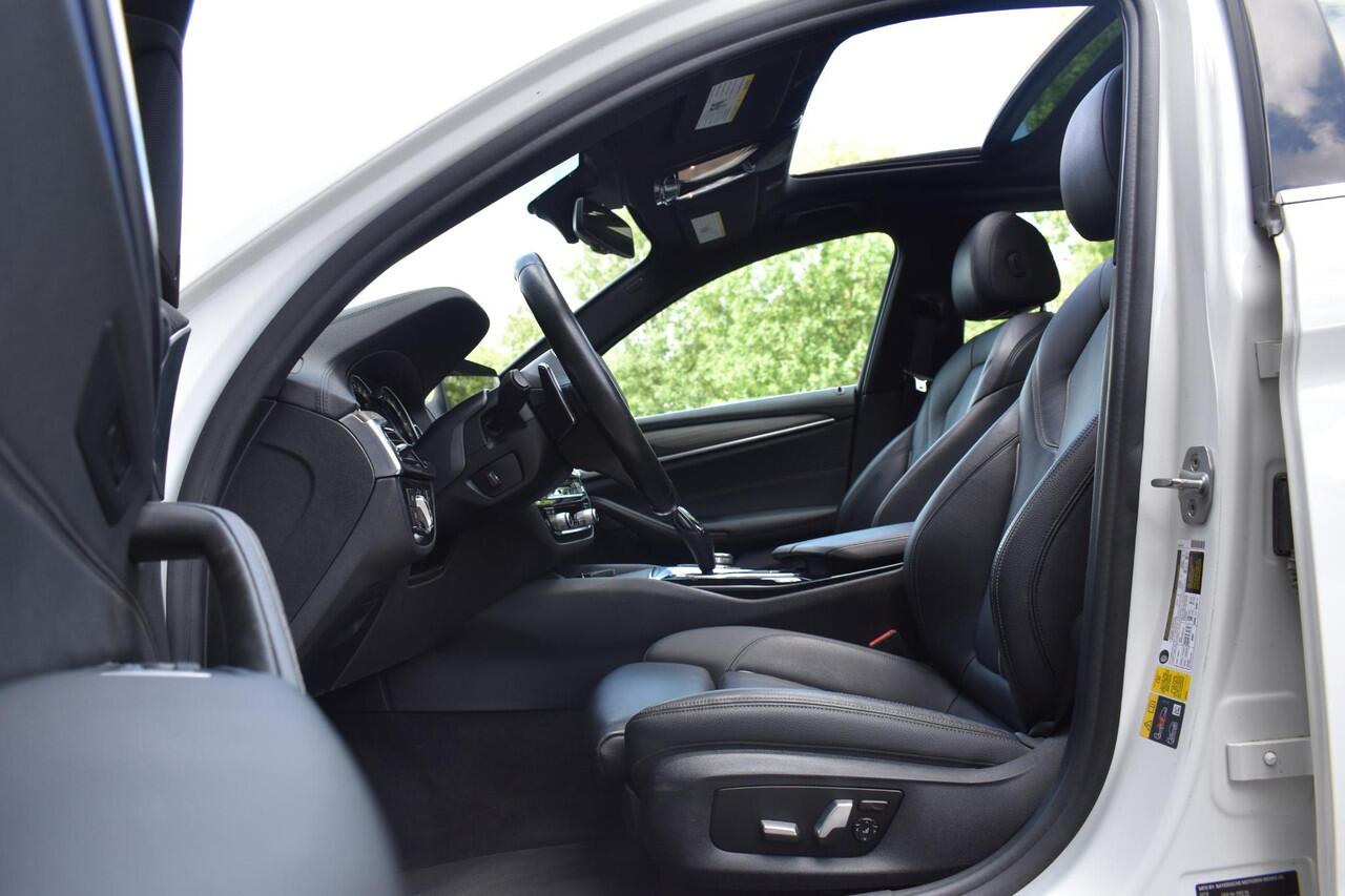 BMW 5-SERIE 530e High Executive Pano Leder Sfeer Camera
