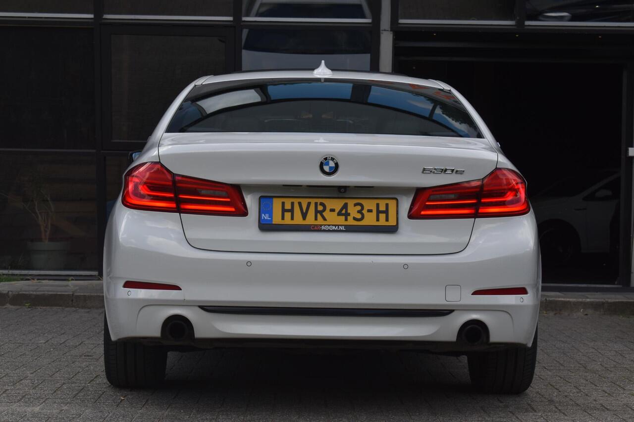 BMW 5-SERIE 530e High Executive Pano Leder Sfeer Camera
