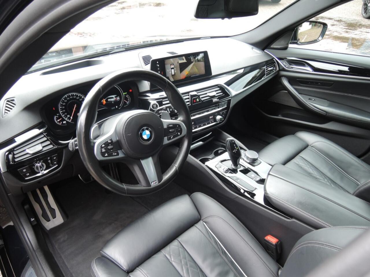 BMW 5-SERIE 540I X-Drive HIGH EXE M sport