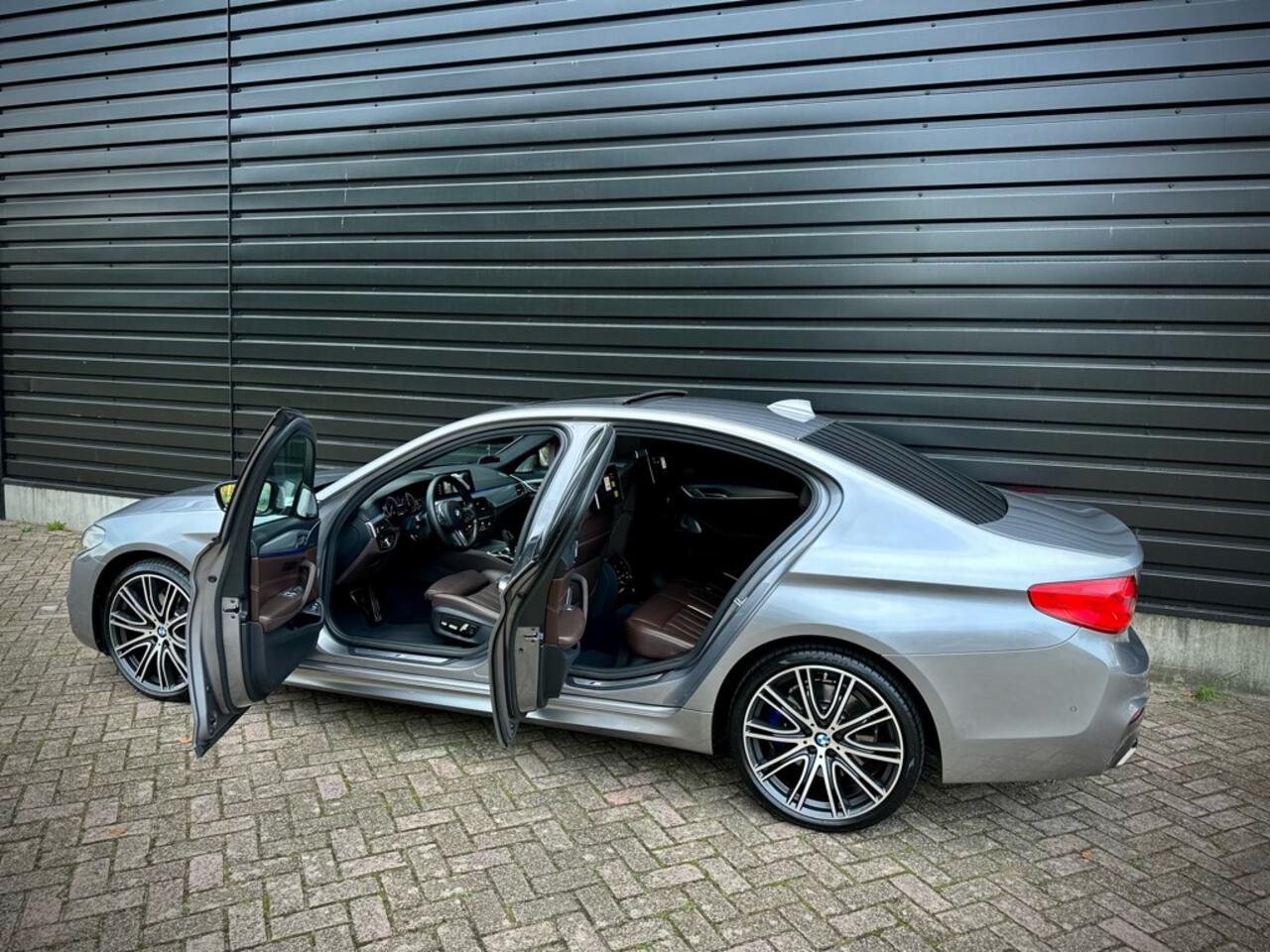 BMW 5-SERIE 530e M-SPORT NIGHTVIS|B&W|DAK|SOFT|360|HUD|NAPPA